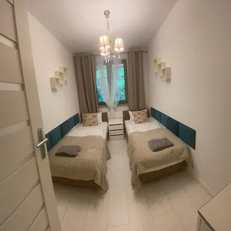 Przystanek - Przemyslowa Apartamento